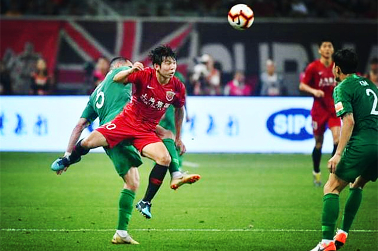 广东宏远训练开放日,国际比赛日外线爆发引欢呼,中超在即,身体对抗强度拉满的简单介绍 广东宏远训练开放日,国际比赛日外线爆发引欢呼,中超在即,身体对抗强度拉满的简单介绍