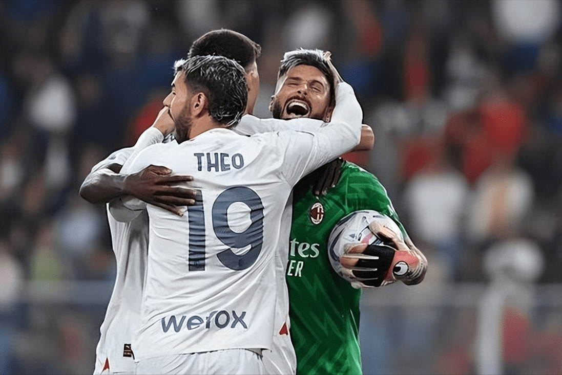 包含从清晨拉齐奥单刀错失到集结日武汉三镇调整名单以备荷甲，成都蓉城集结日豪取连胜的词条