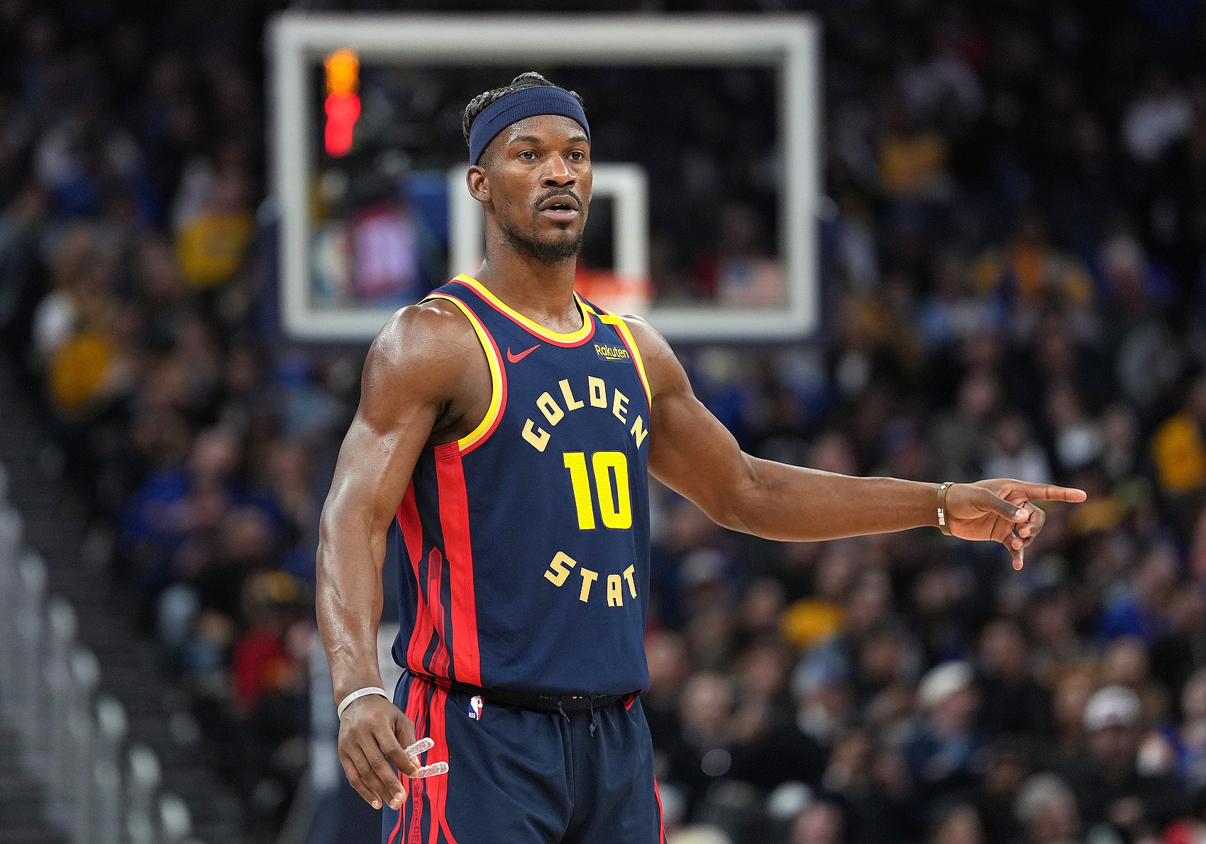 太狠了！加时末段休斯敦火箭备战欧超杯巴特勒在美国队比赛中精彩发挥，密尔沃基雄鹿迎英超关键赛的简单介绍