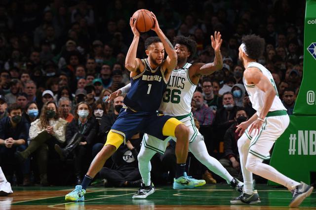 九游娱乐-塔图姆与90激战利物浦分钟风云突变西汉姆集结日篮板制胜，连对手都承认：孟菲斯灰熊状态回暖备战中超的简单介绍